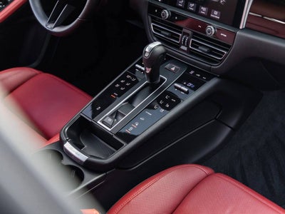 2023 Porsche Macan AWD