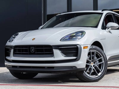 2023 Porsche Macan AWD