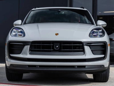 2023 Porsche Macan AWD