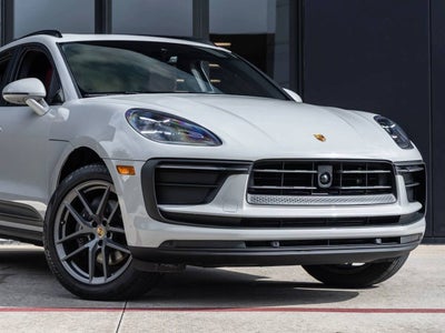 2023 Porsche Macan AWD