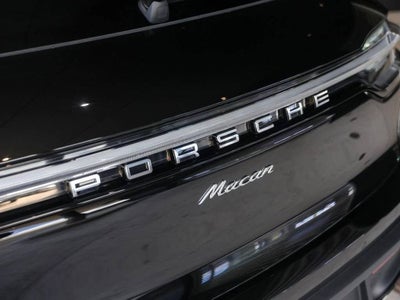 2025 Porsche Macan AWD