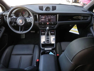 2025 Porsche Macan AWD