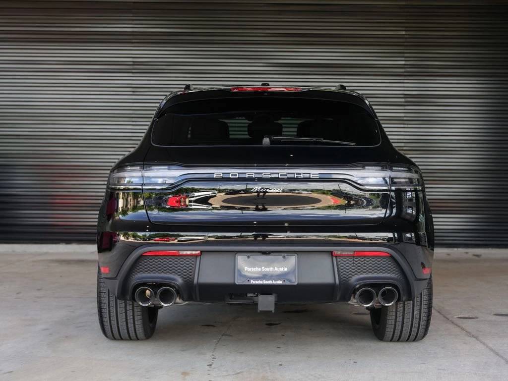 2025 Porsche Macan AWD