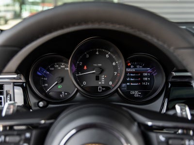 2025 Porsche Macan Macan