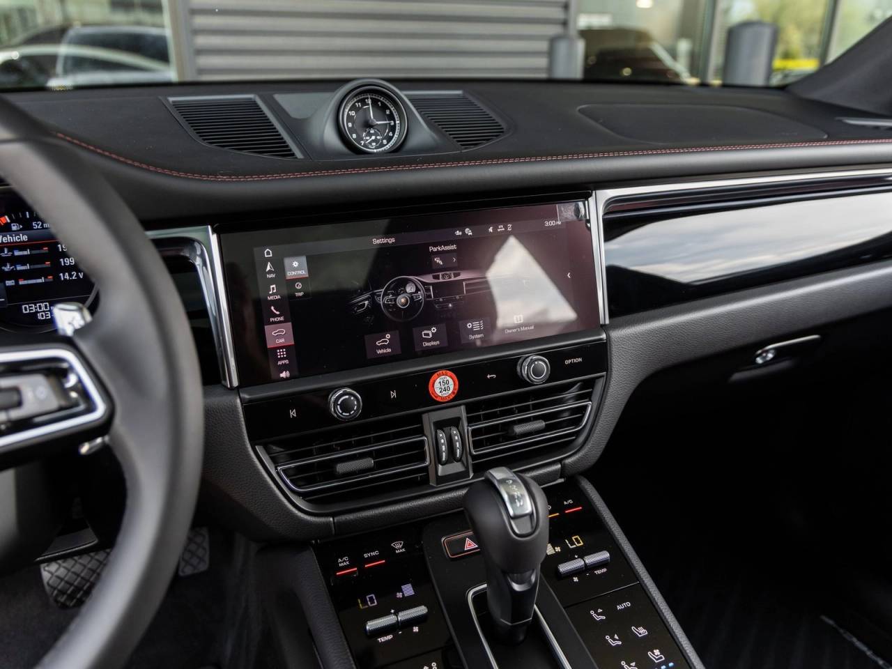 2025 Porsche Macan Macan