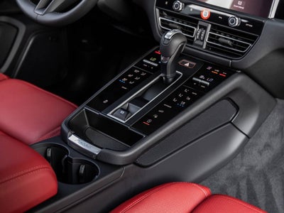 2025 Porsche Macan Macan