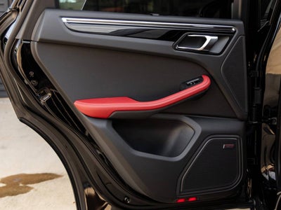 2025 Porsche Macan Macan