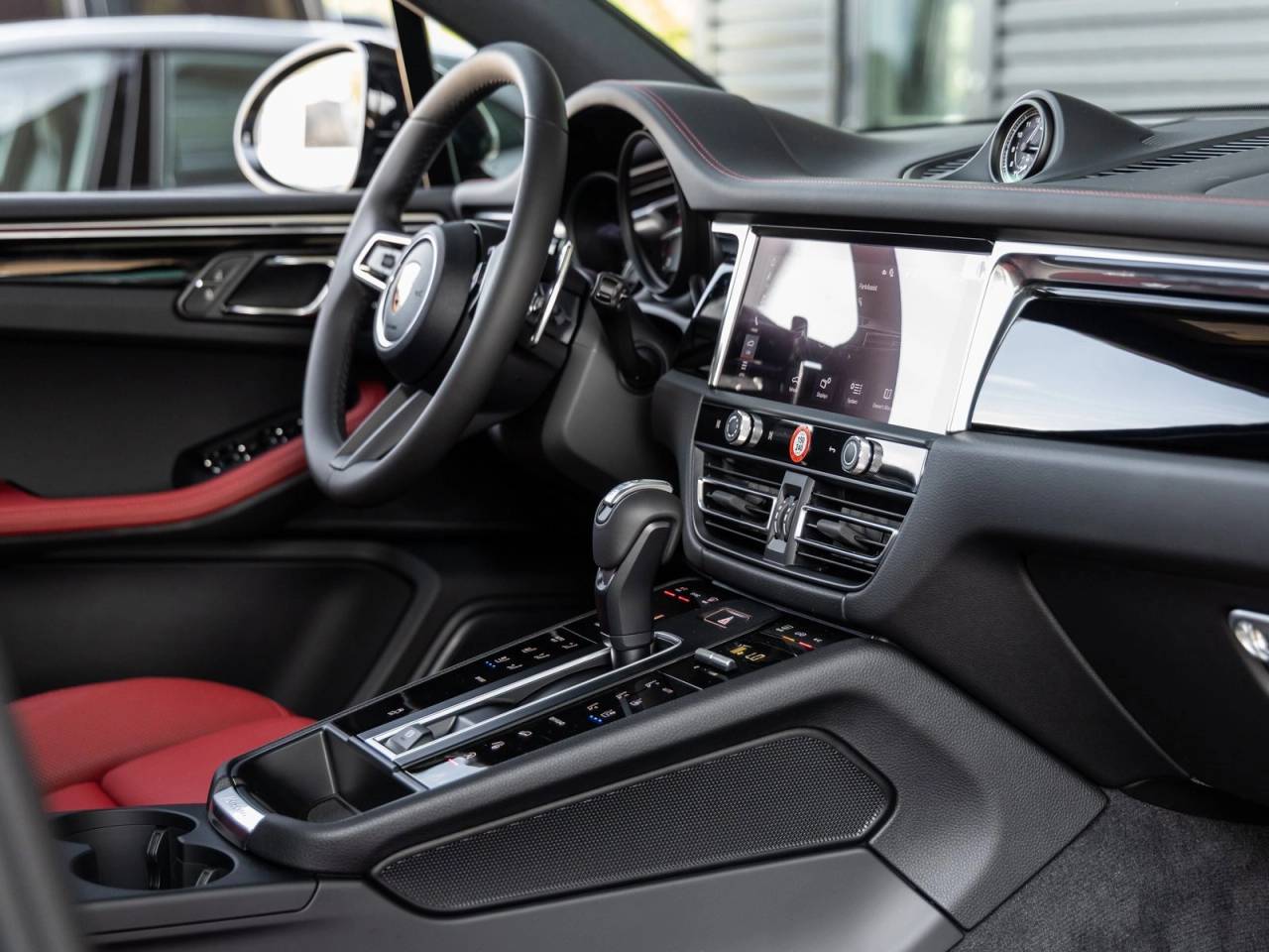 2025 Porsche Macan Macan