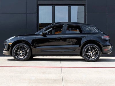 2025 Porsche Macan Macan