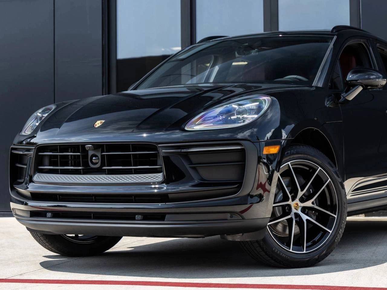 2025 Porsche Macan Macan