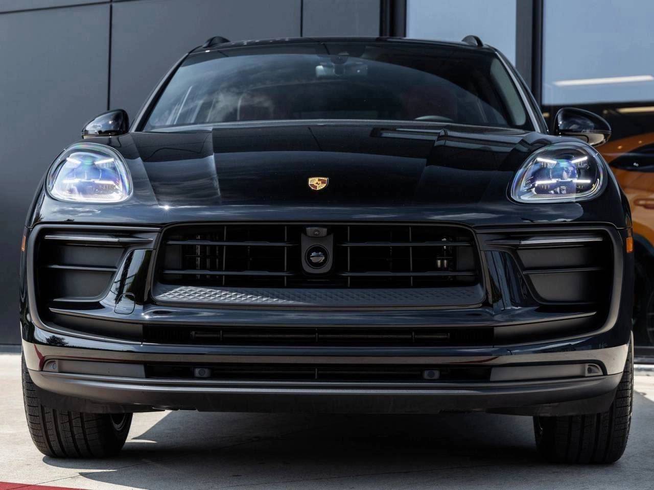 2025 Porsche Macan Macan