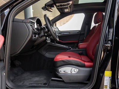 2025 Porsche Macan Macan