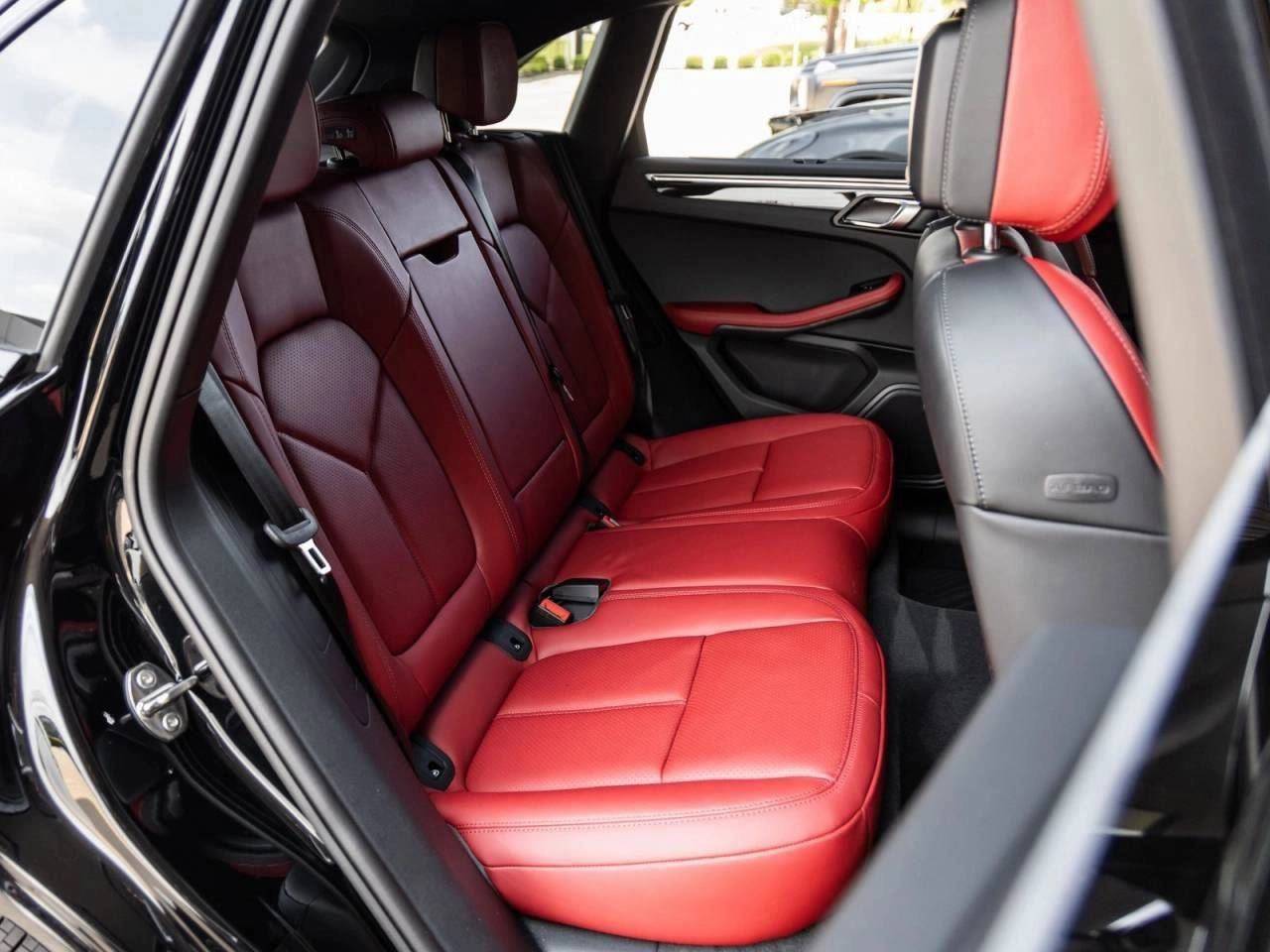 2025 Porsche Macan Macan