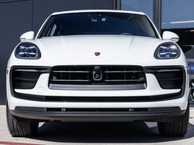 2026 Porsche Macan Macan