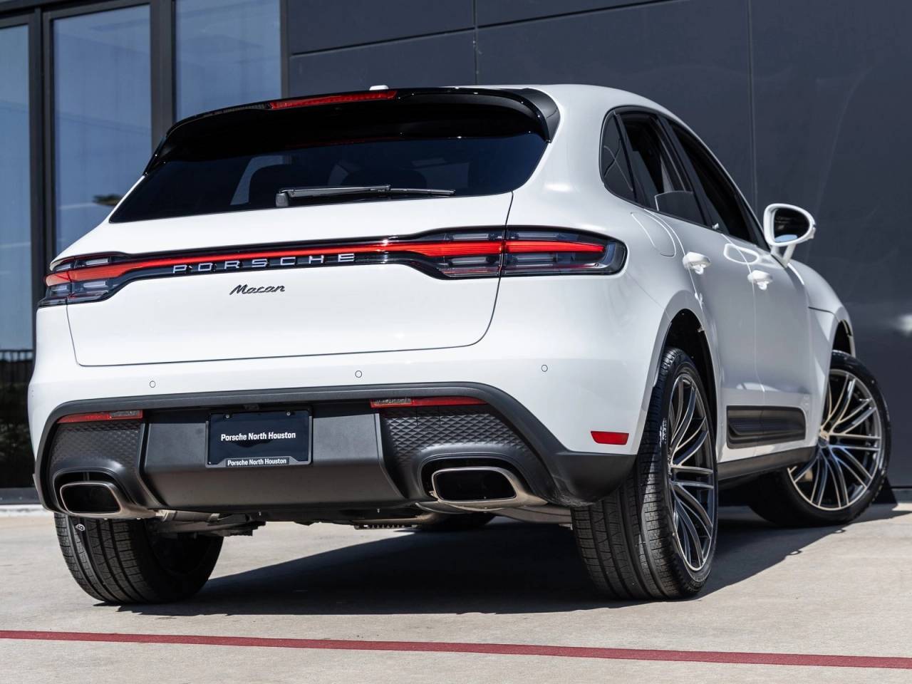 2026 Porsche Macan Macan
