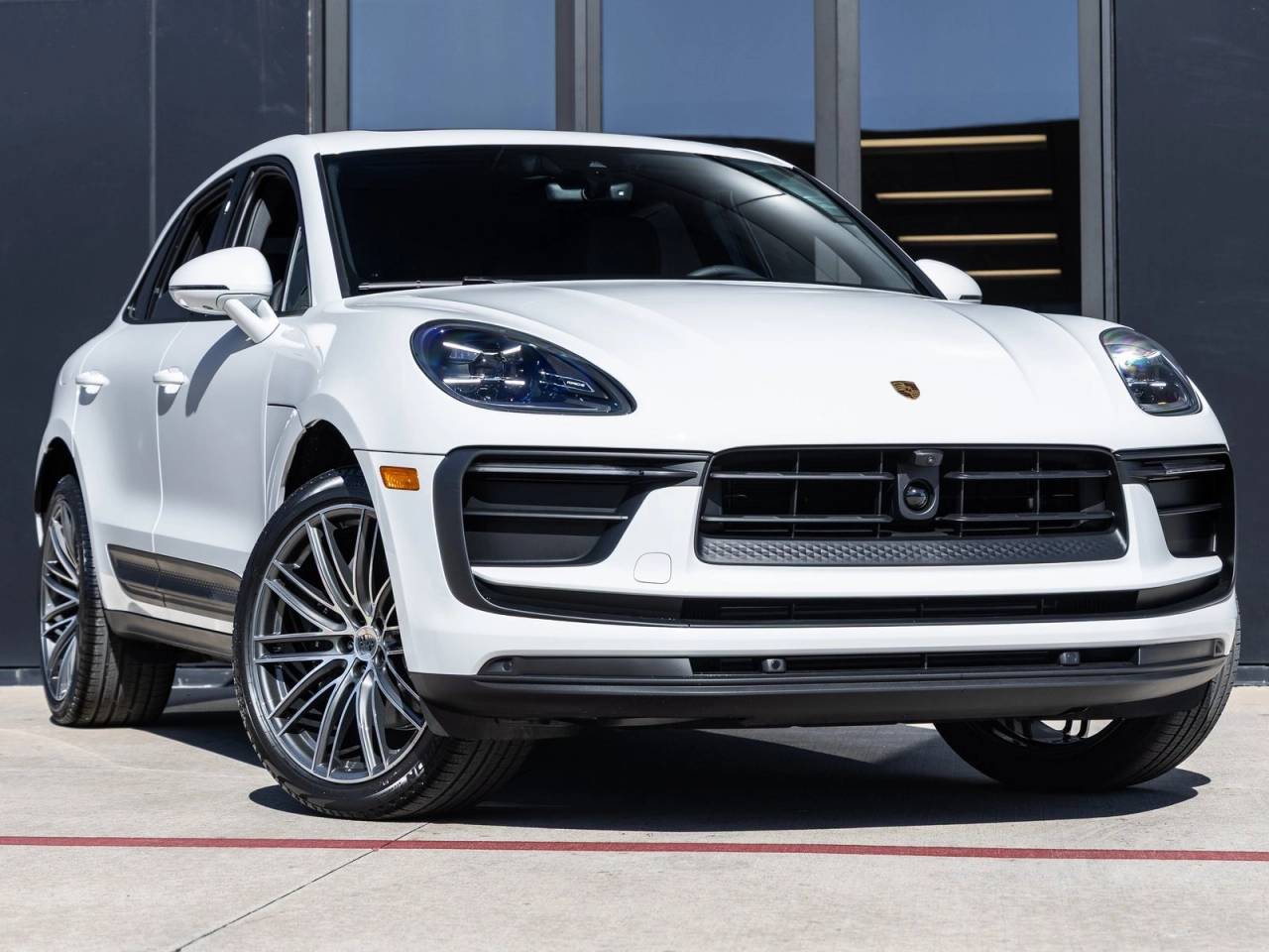 2026 Porsche Macan Macan