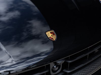 2026 Porsche Macan Macan