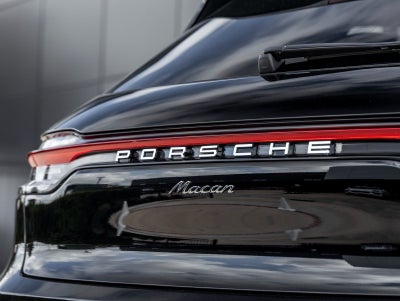 2026 Porsche Macan Macan