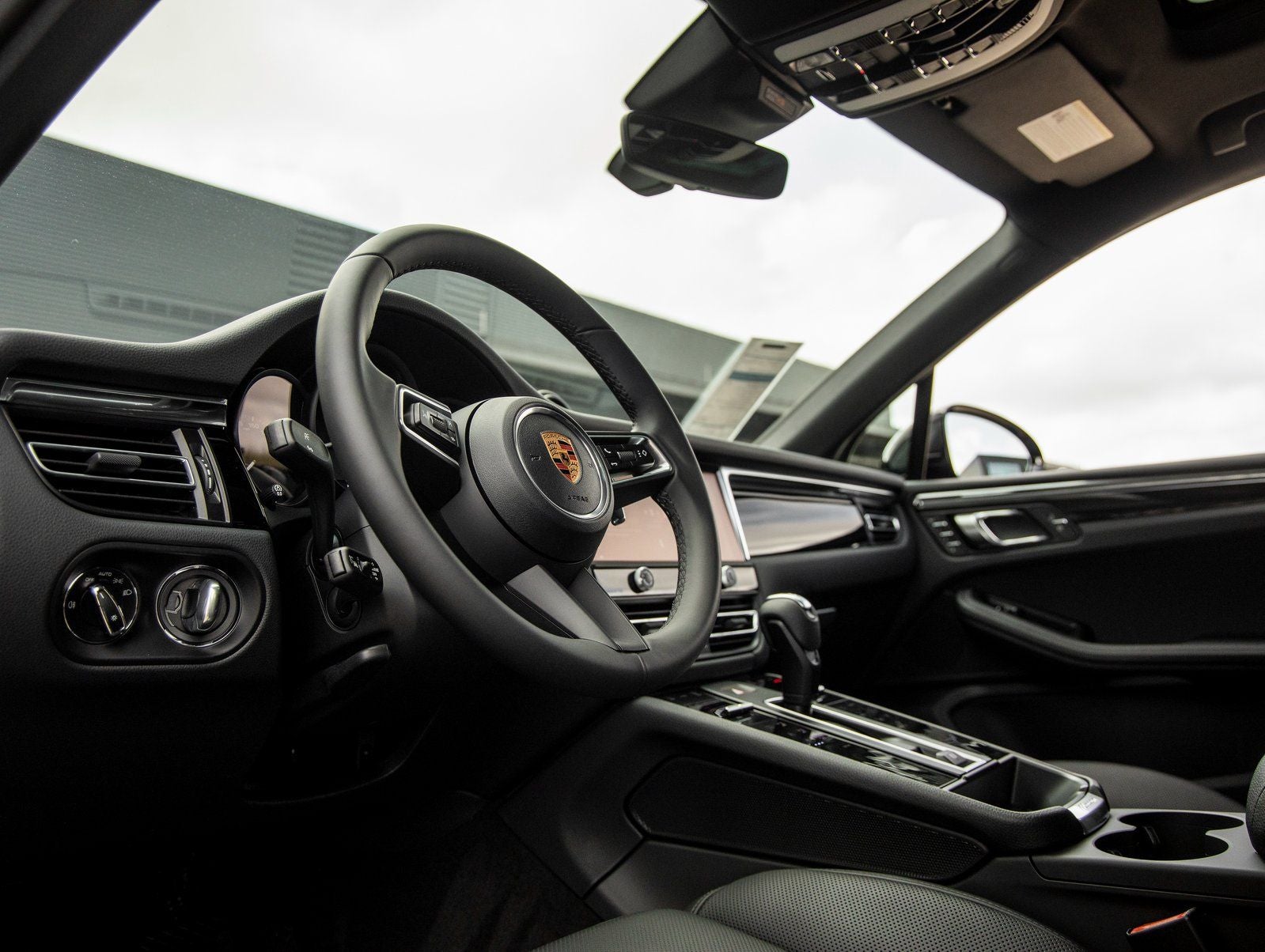 2026 Porsche Macan Macan