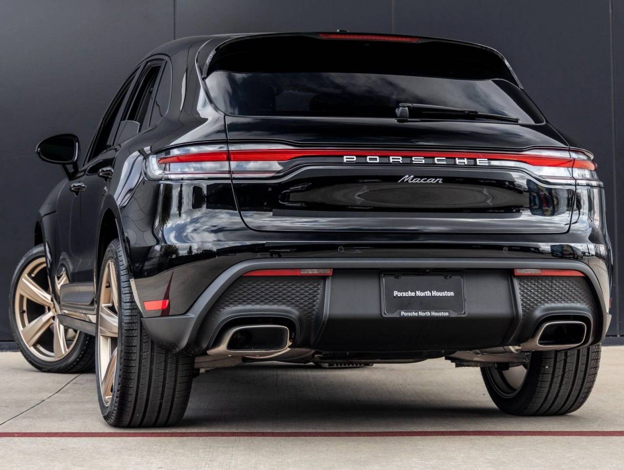 2026 Porsche Macan Macan