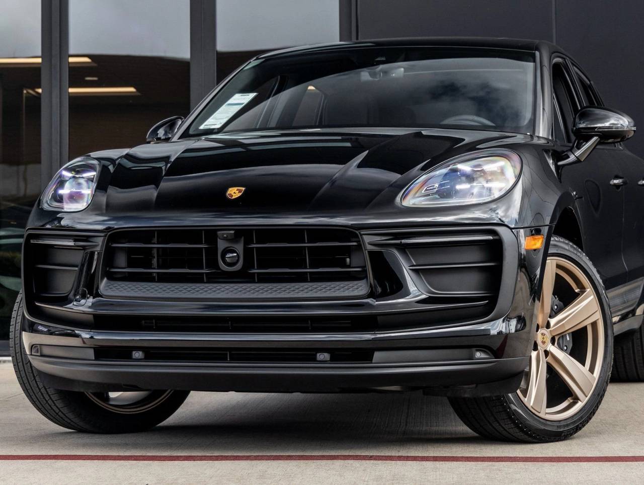 2026 Porsche Macan Macan