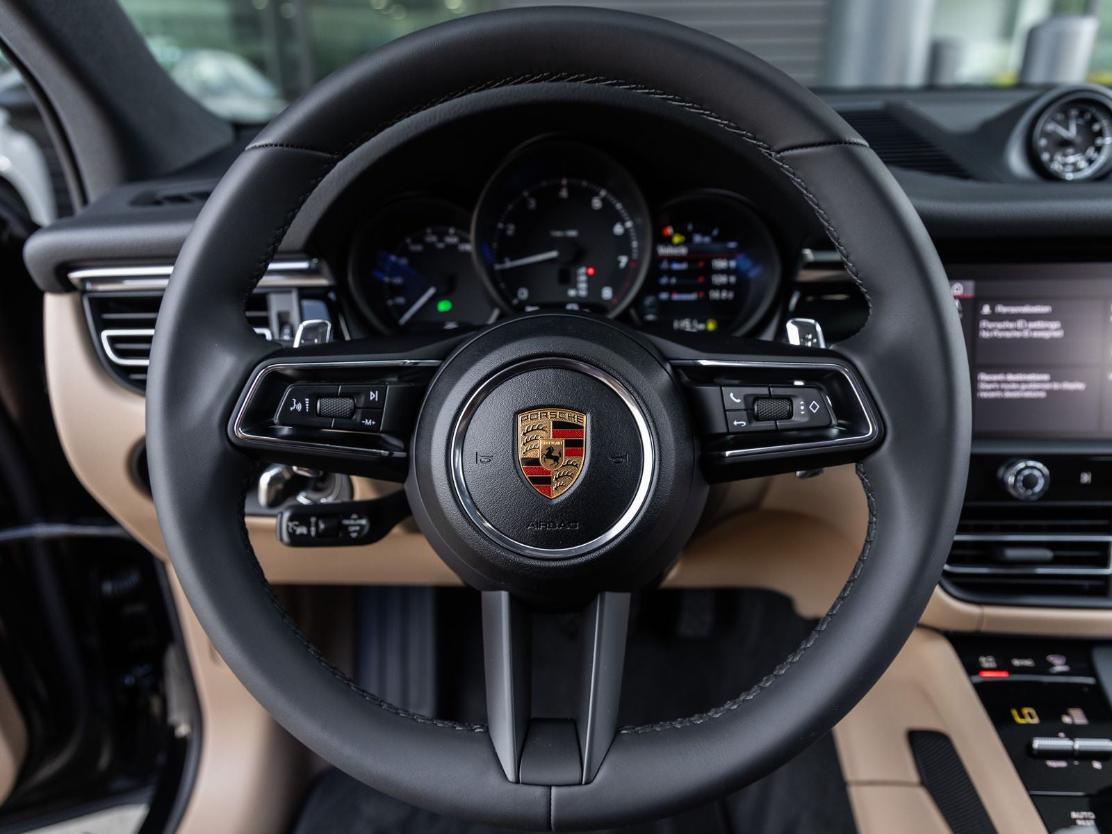 2026 Porsche Macan AWD