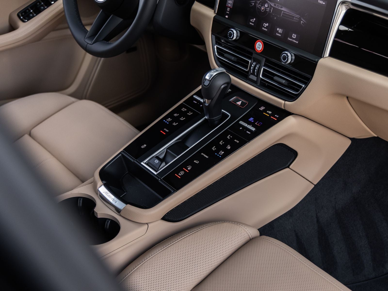 2026 Porsche Macan AWD