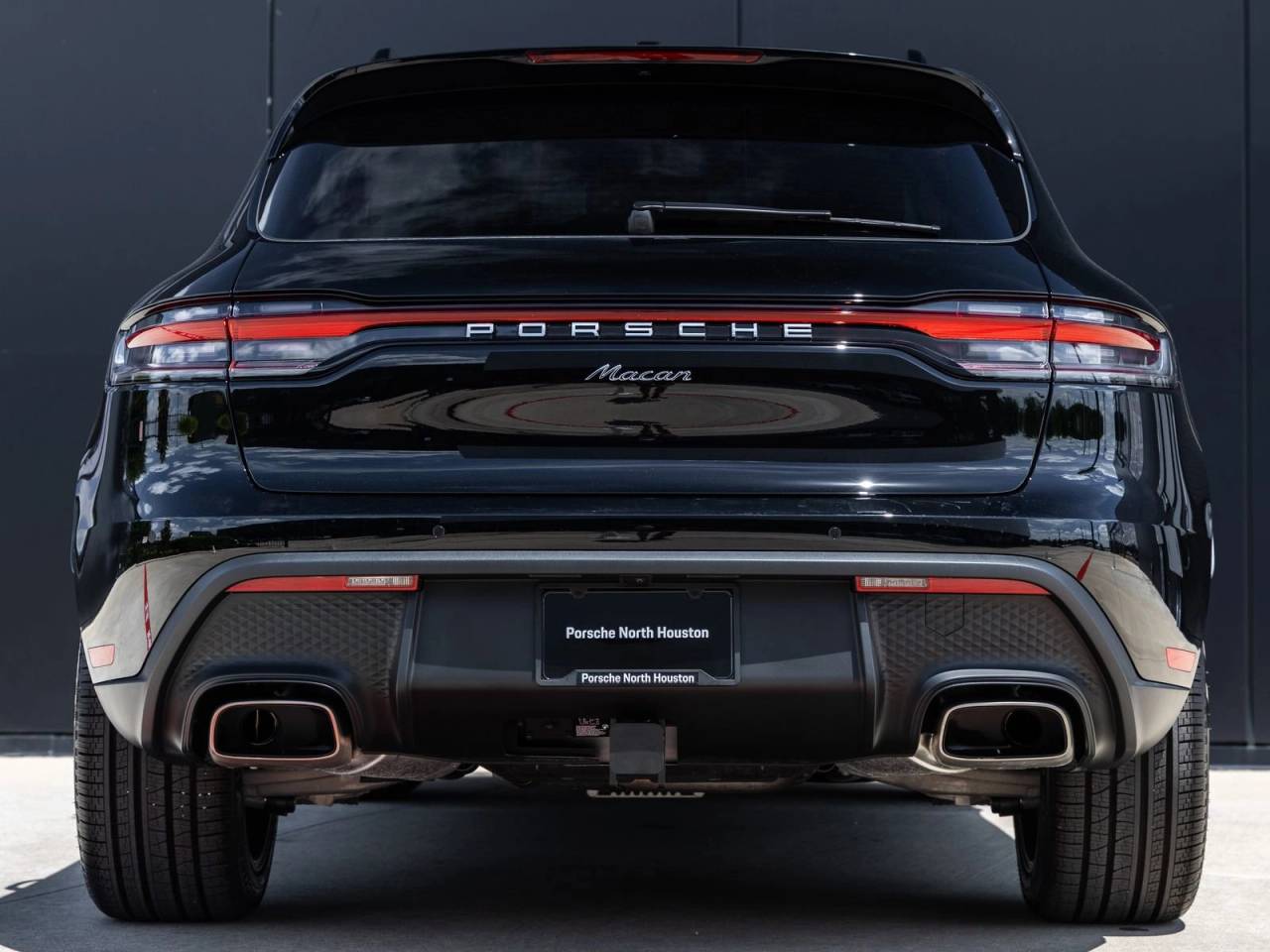 2026 Porsche Macan AWD