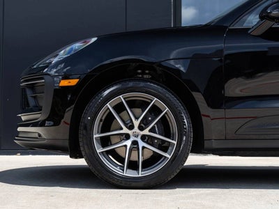2026 Porsche Macan AWD