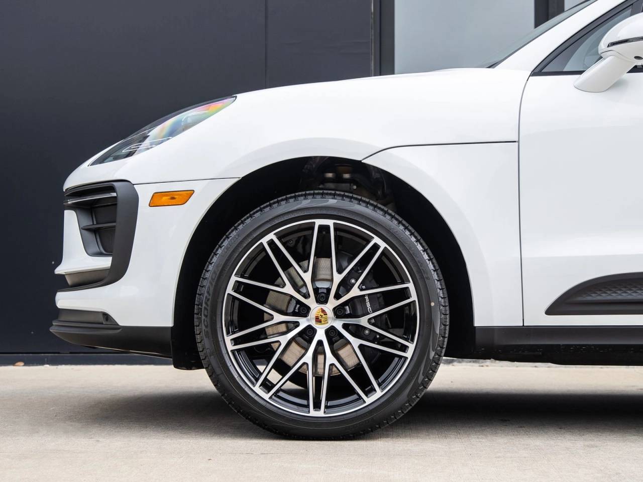 2026 Porsche Macan AWD