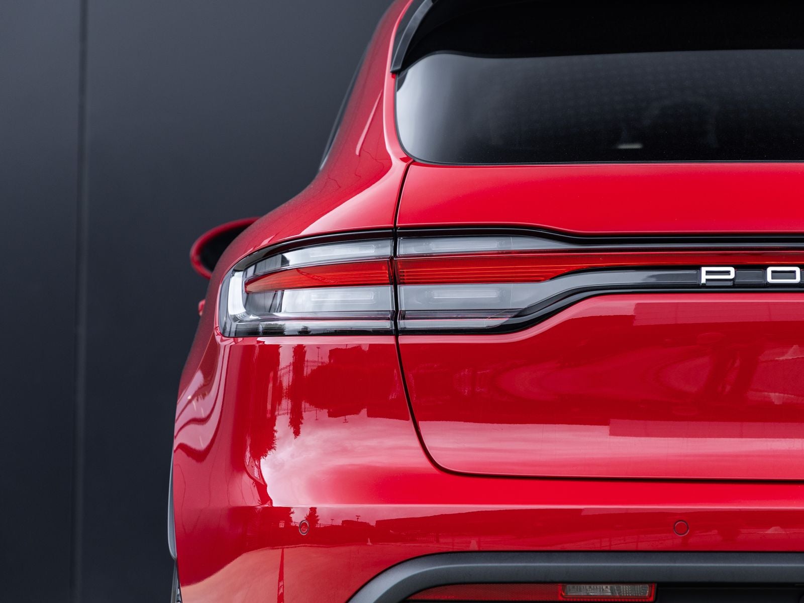 2026 Porsche Macan AWD