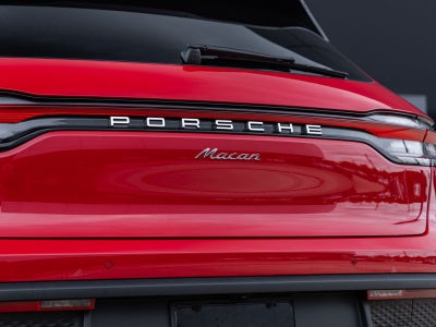 2026 Porsche Macan AWD