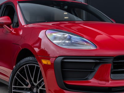 2026 Porsche Macan AWD
