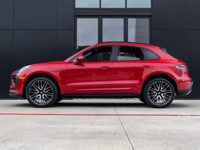 2026 Porsche Macan AWD