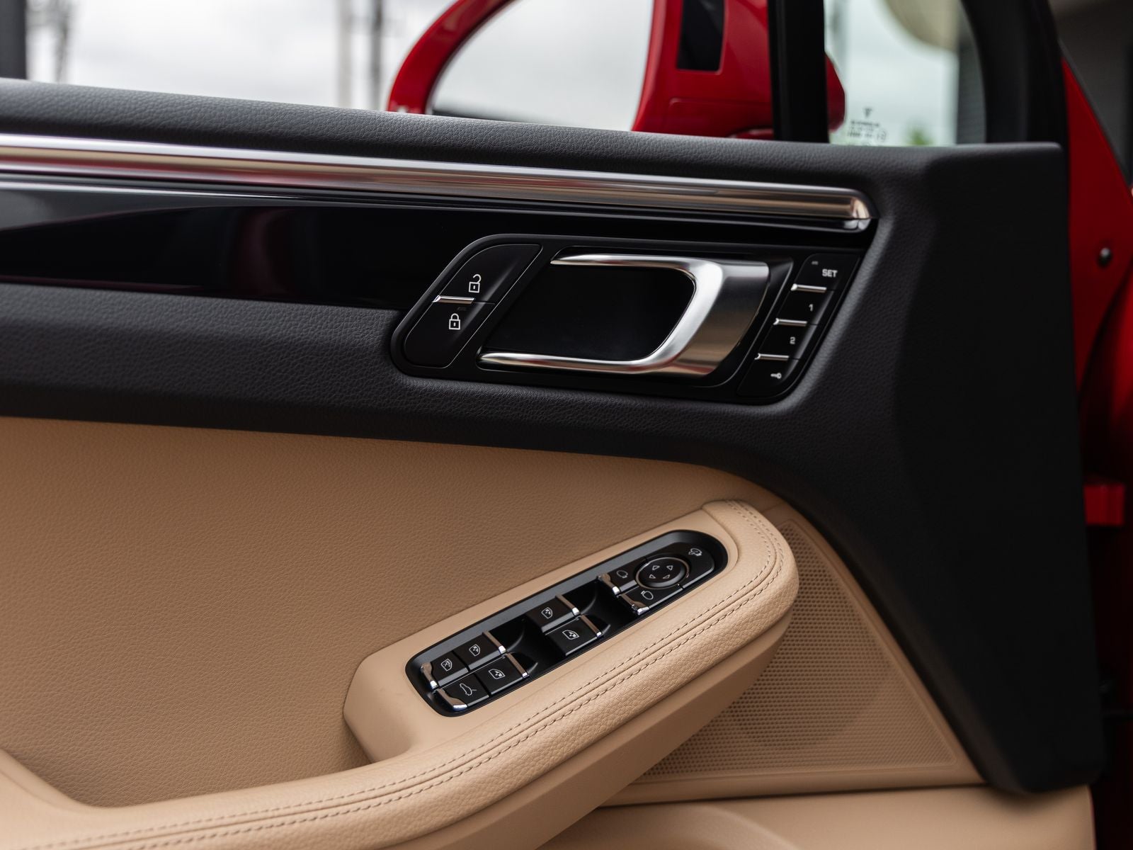 2026 Porsche Macan AWD