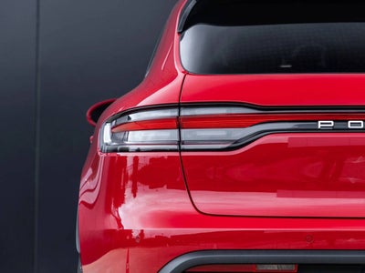 2026 Porsche Macan AWD