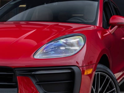 2026 Porsche Macan AWD