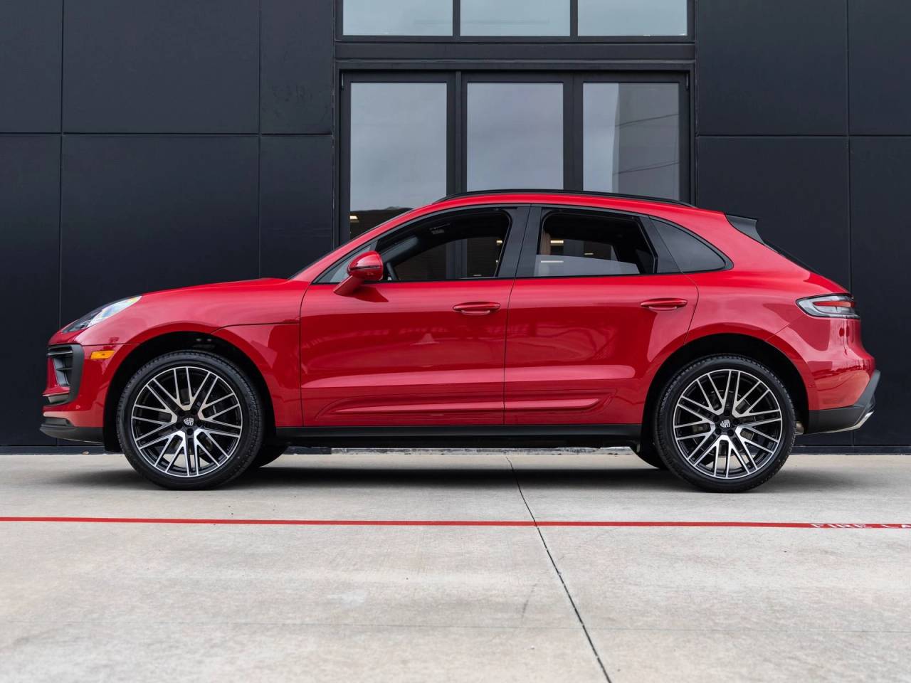 2026 Porsche Macan AWD