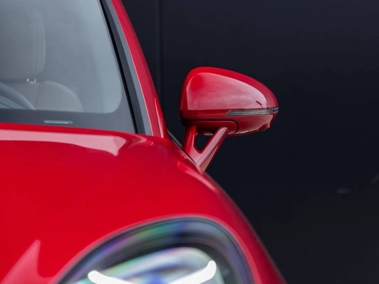 2026 Porsche Macan AWD