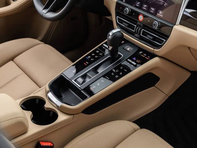 2026 Porsche Macan AWD