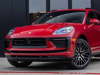 2026 Porsche Macan AWD