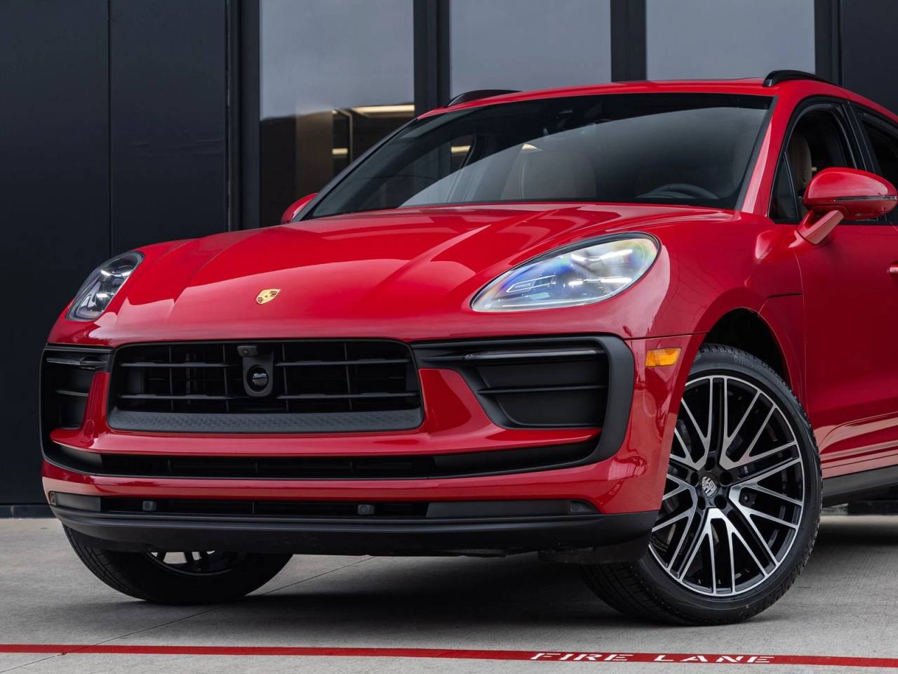 2026 Porsche Macan AWD