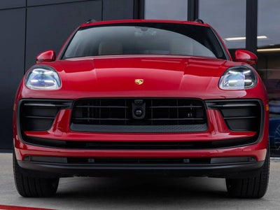 2026 Porsche Macan AWD