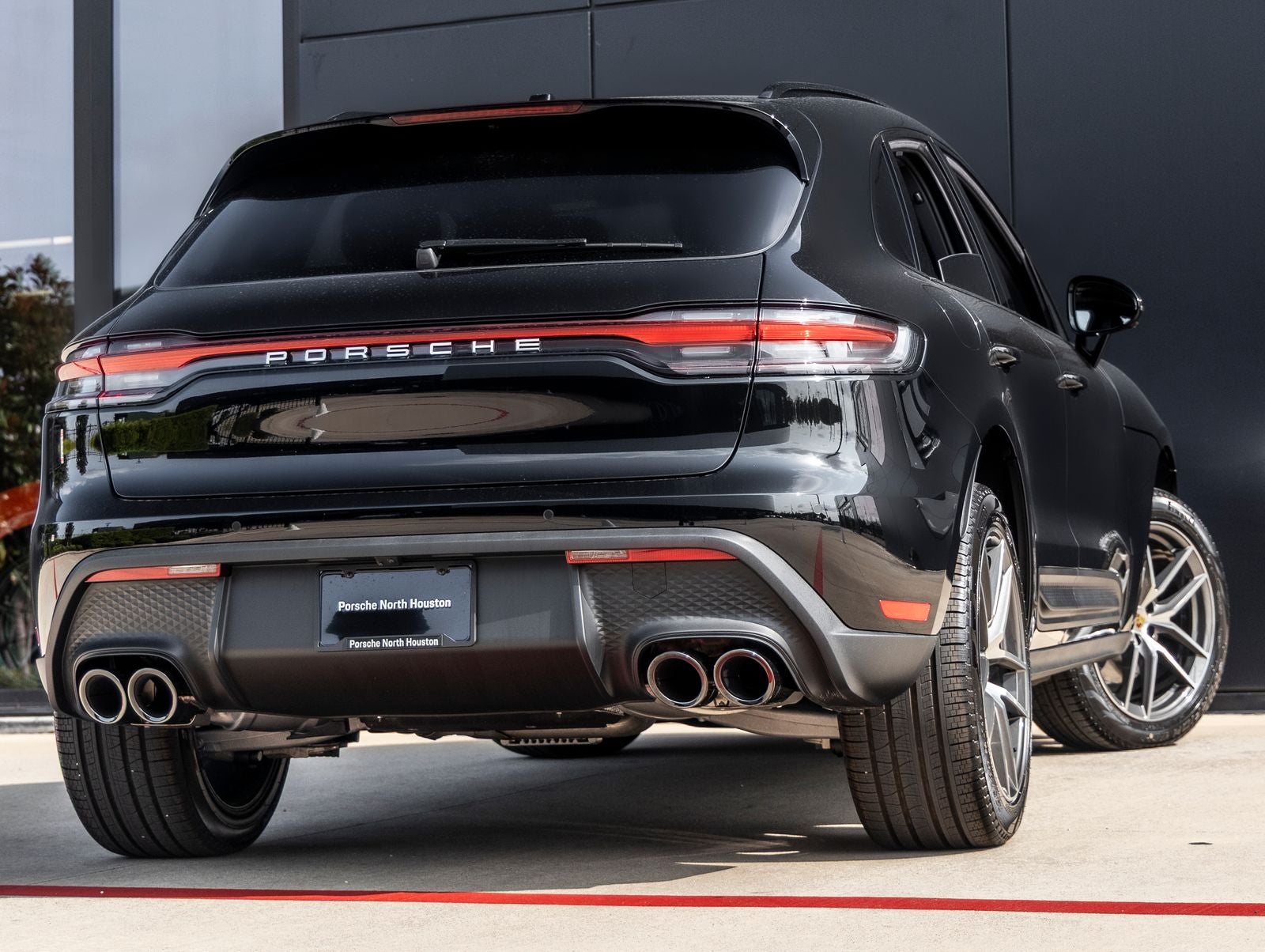 2026 Porsche Macan Base