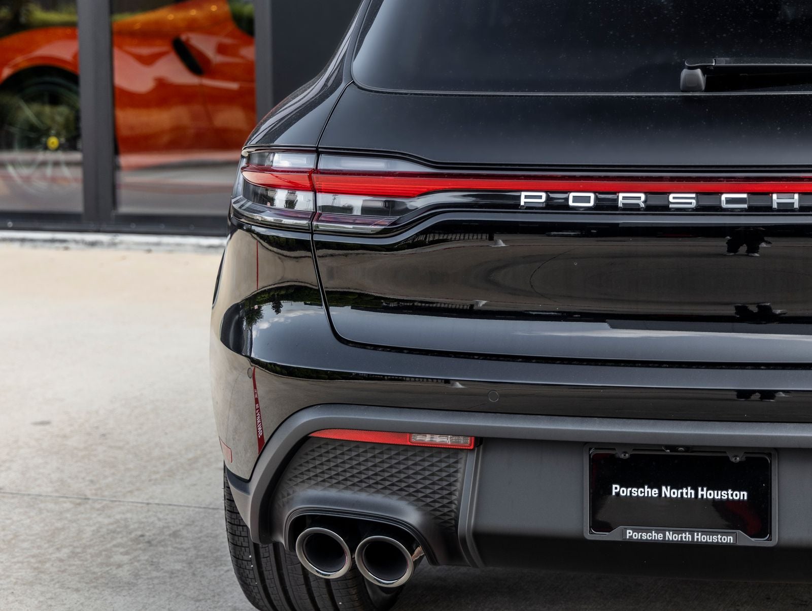 2026 Porsche Macan Base