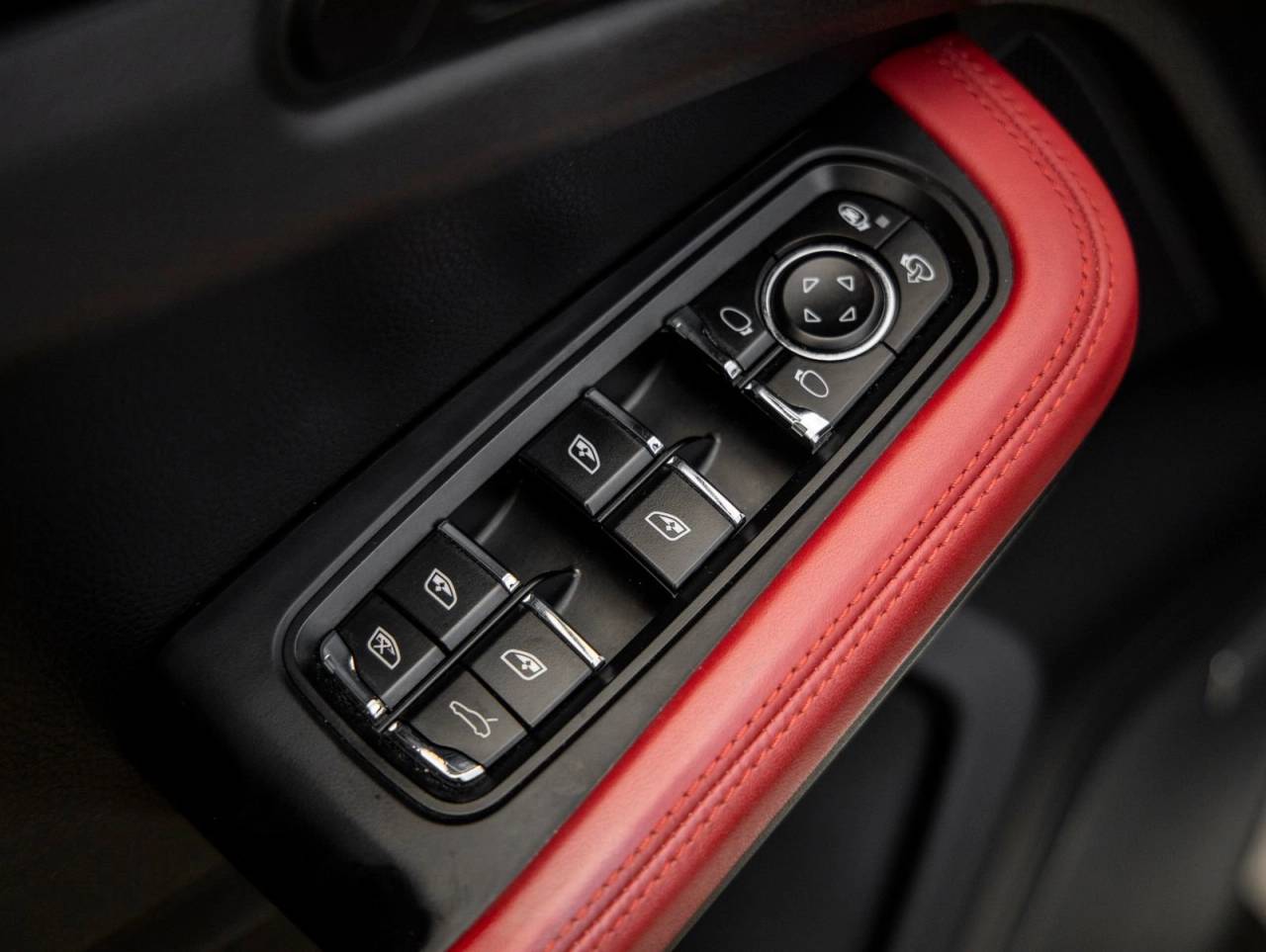 2020 Porsche Macan Macan