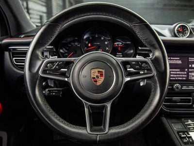 2020 Porsche Macan Macan