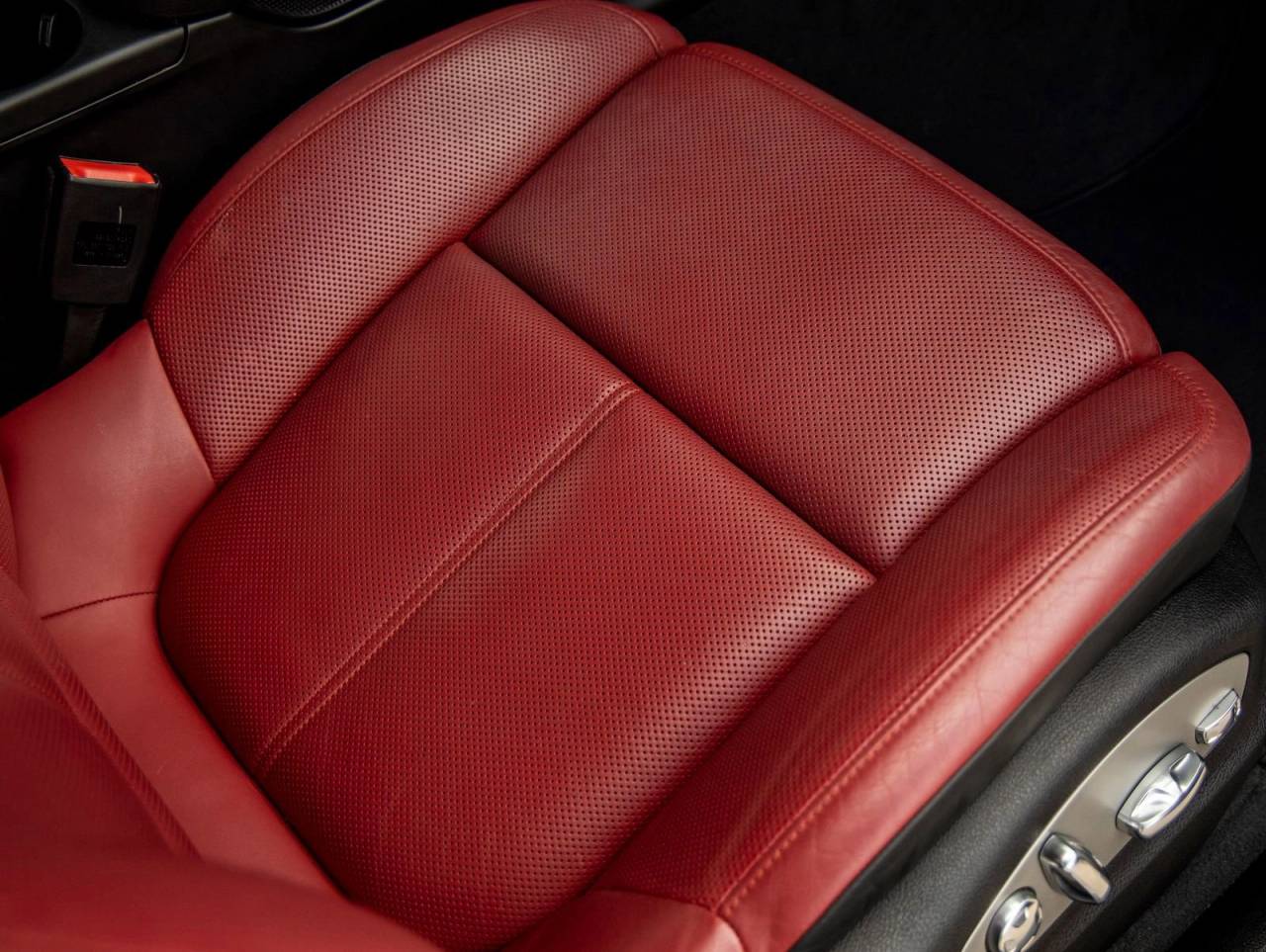 2020 Porsche Macan Macan