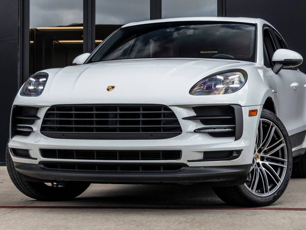 2020 Porsche Macan Macan