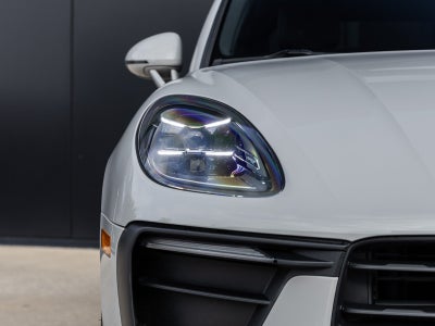 2023 Porsche Macan Macan (MY23)